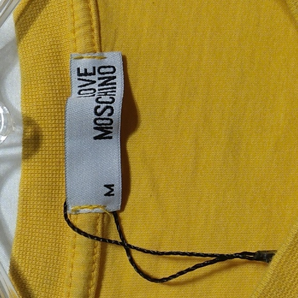 SALE! NWOT Moschino 3D Furry Bear Yellow Tee Sz.M 💛 (X-67 CRATE) - Picture 4 of 9